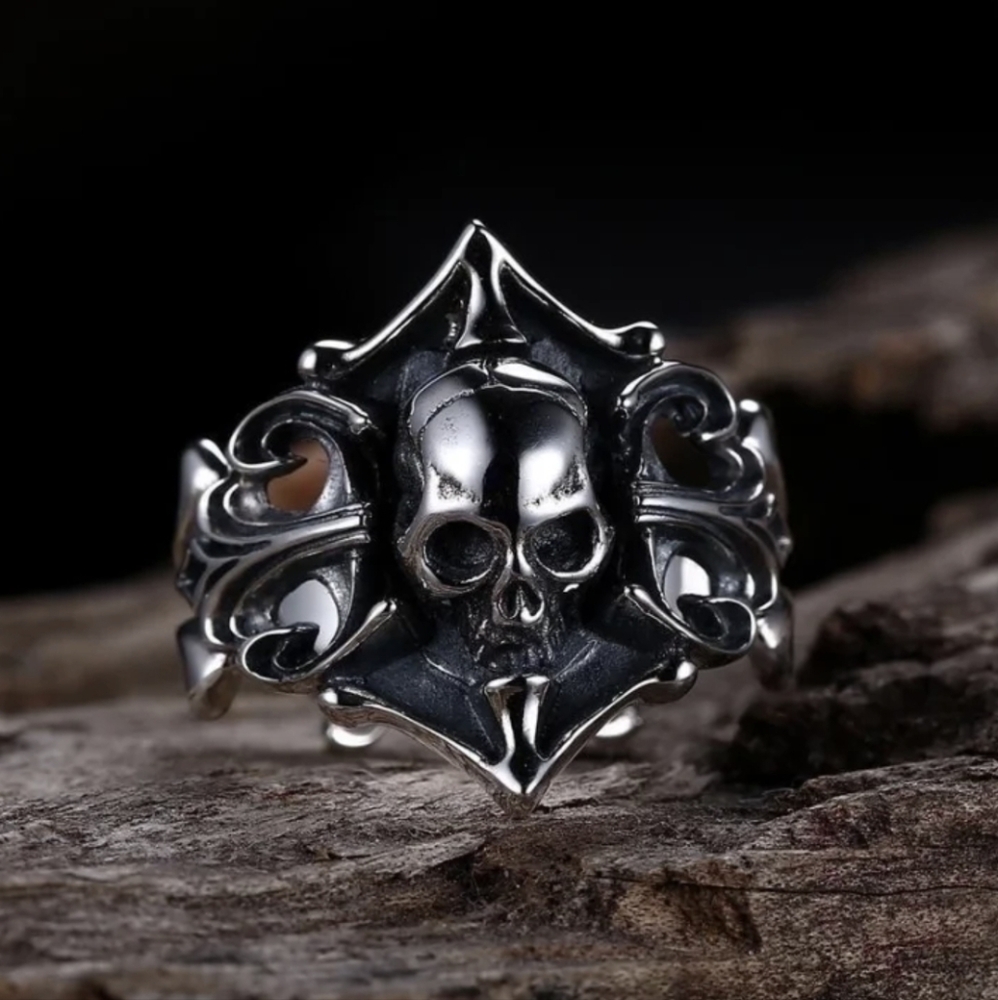 Silver Skull Ring With Intricate Band